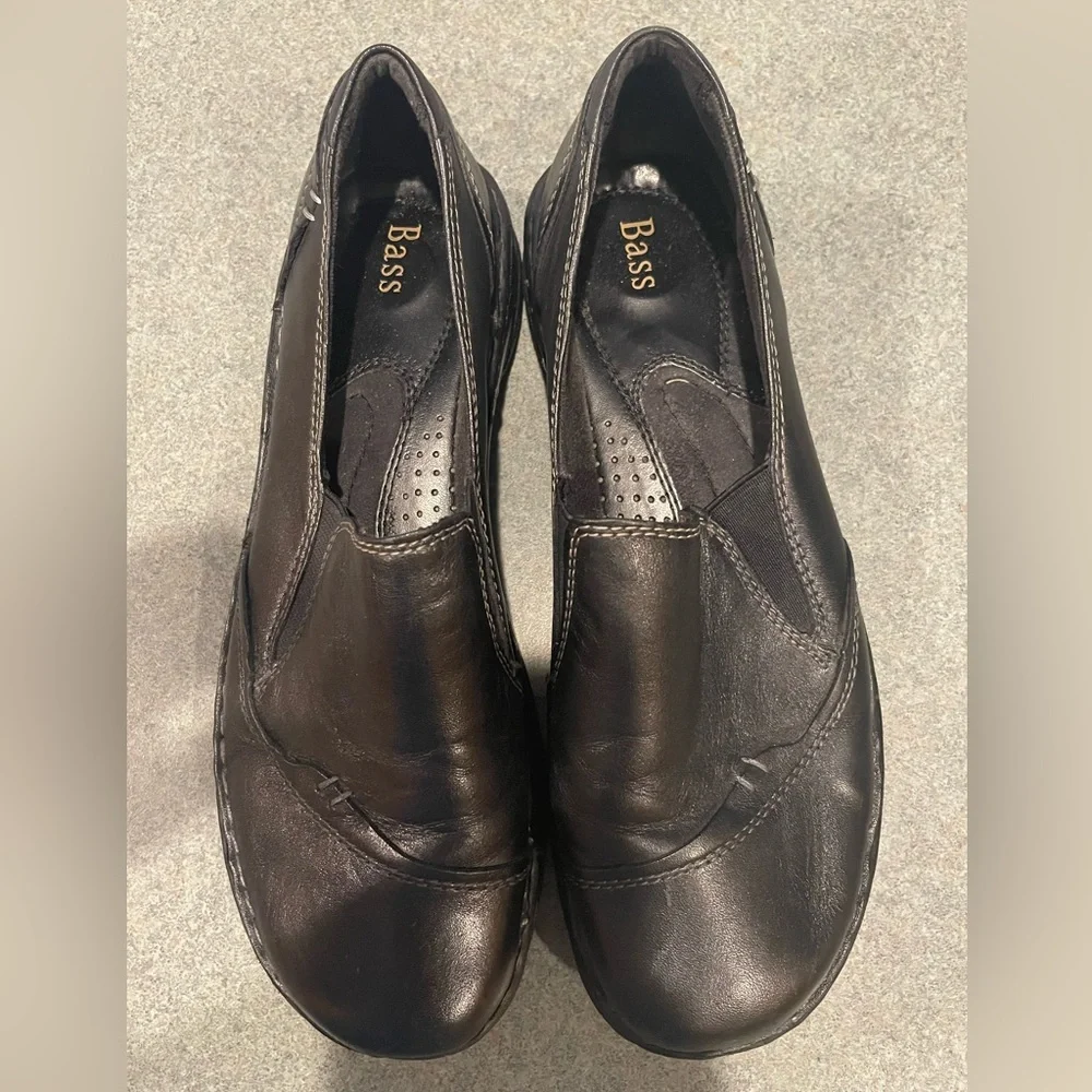Bass Lorelei black leather slip-on - size 9